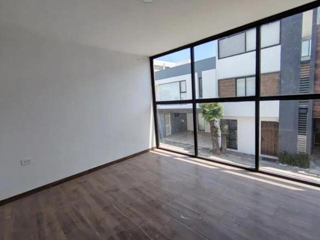 Casa en venta en Cuautlancingo, cerca de centro comercial y periferico