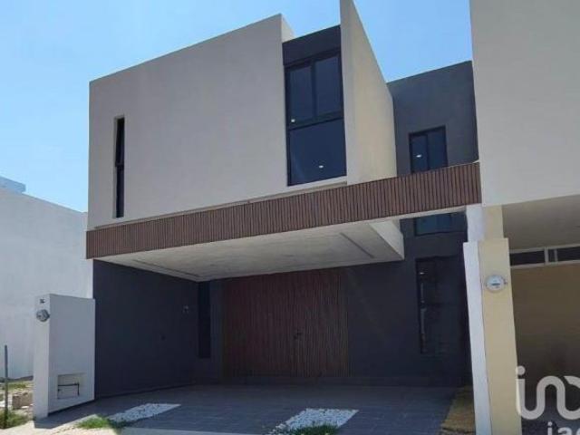 Casa en Venta en Cuautlancingo, Puebla, México El Ameyal