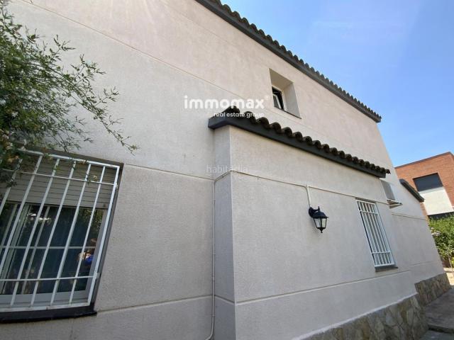 Casa en venta en Cubelles, Mas Trader Corral d´En Tort Corral d´En Cona. Amplio chalet independiente con piscina, jardín y vistas espectaculares en Cubelles. Casas.