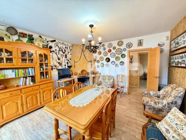 Casa en venta en Cubelles, Mas Trader Corral d´En Tort Corral d´En Cona. CASA A 4 VENTS, AMB PISCINA I CANTONERA en venda a Cubelles. Casas.