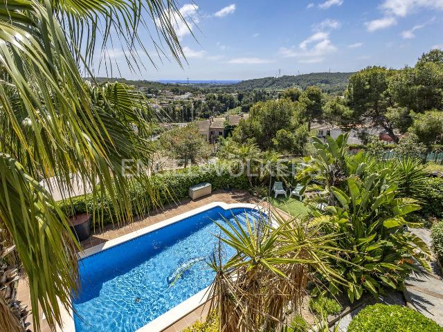Casa en venta en Cubelles, Mas Trader Corral d´En Tort Corral d´En Cona. Impresionante residencia en Cubelles un oasis de privacidad, confort y vistas al mar. Casas.
