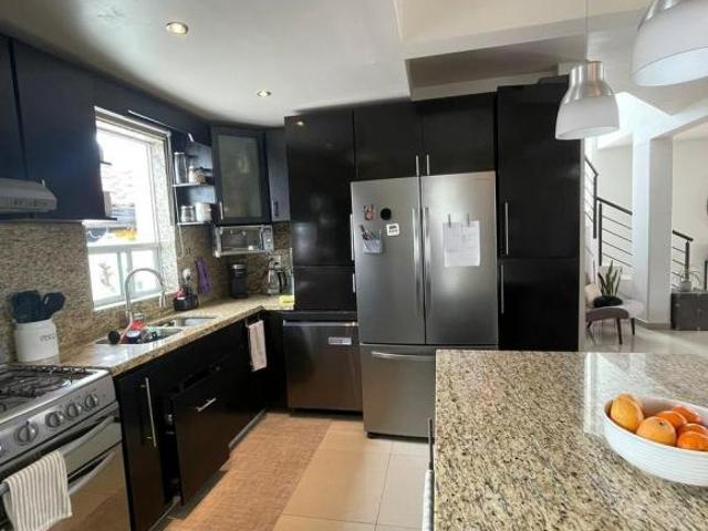 CASA EN VENTA EN CUBILLAS SUR