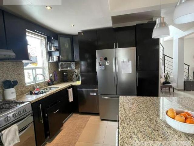 CASA EN VENTA EN CUBILLAS SUR