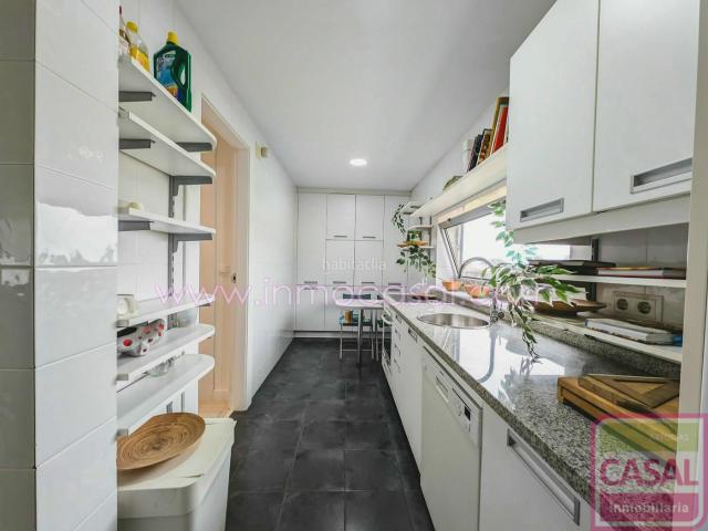 Casa en venta en Cudillero. No pierdas la oportunidad de adquirir esta propiedad en un entorno natural incomparable. Excelente conectividad y un estilo que co. Casas.