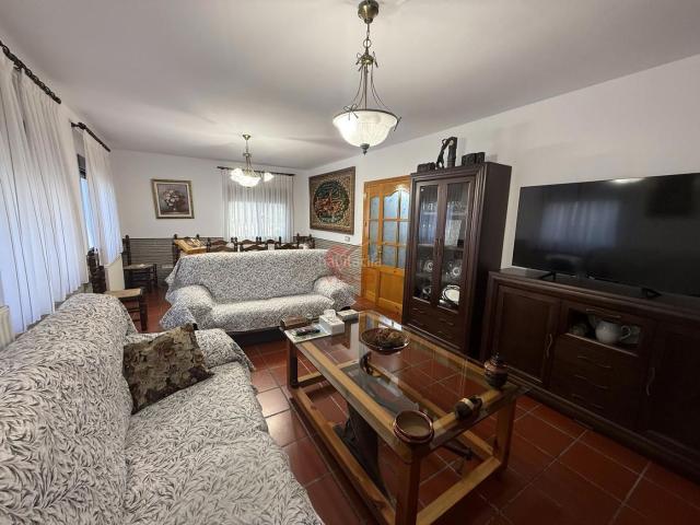 Casa en venta en Cuenca, San Fernando Carretera de Valencia. CASA INDEPENDIENTE SEMINUEVA EN MOHORTE, A 10 MINUTOS DE CUENCA. Casas.