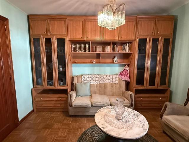 Casa en venta en Cuéllar. Zona Santa Clara. Ref. 2076