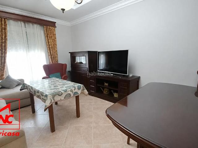 Casa en venta en Cuervo de Sevilla El. Casa adosada de dos plantas, situada en El Gamo, una de las zonas más demandadas de El Cuervo, rodeada de parques, zonas verdes y. Casas Cuervo de Sevilla.