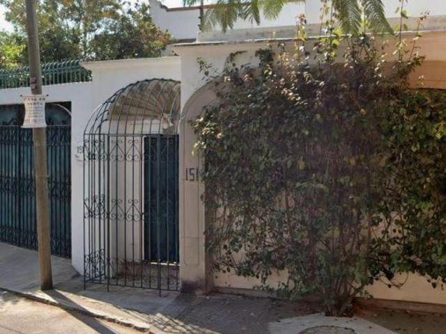 CASA EN VENTA EN CUERNAVACA CERCA A WALMART Y SAMS CLUB, JUNTO A AV TEOPANZOLCO