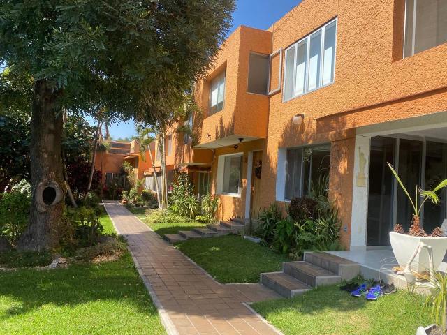Casa en venta en Cuernavaca, Vista Hermosa, vigilancia, Condominio