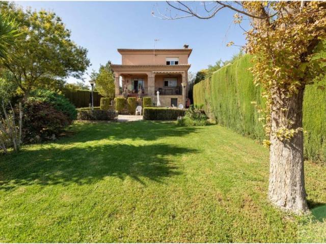 Casa en Venta en Cúllar Vega