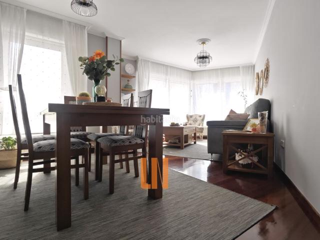 Casa en venta en Culleredo, Vilaboa Sur. Casa muy soleada y con excelentes comunicaciones. Posibilidad de personalizar el bajo cubierta de la vivienda a tu gusto. Casas.