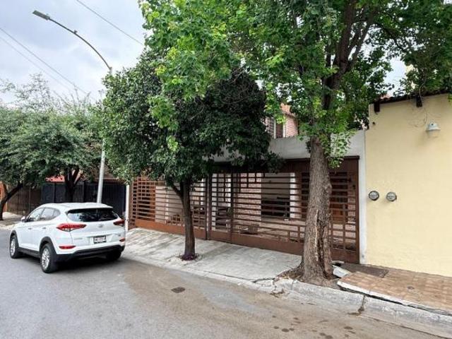 Casa en venta en Cumbres 2do Sector, Monterrey, Nuevo León