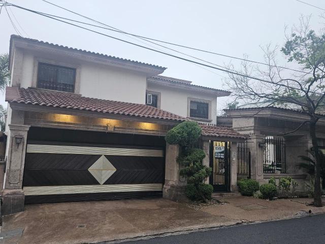 Casa en Venta en Cumbres 4? Sector, Monterrey