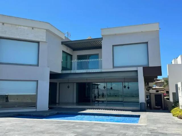 Casa en Venta en Cumbres de Juarez, Tijuana, Baja California