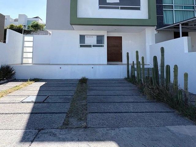 casa en venta en cumbres del lago