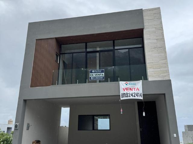 Casa en Venta en Cumbres Elite Premier