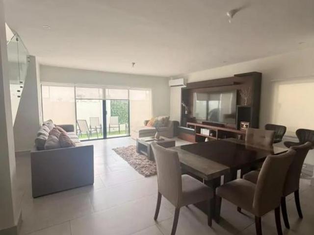 Casa en venta en Cumbres Elite Premier, Monterrey: Residencia en Privada con Amenidades