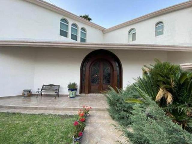 CASA EN VENTA EN CUMRES 3 SECTOR, MONTERREY NL