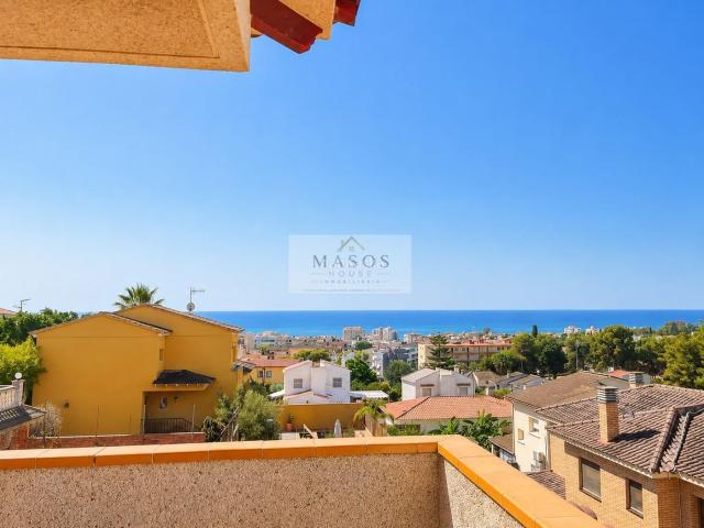 Casa en venta en Cunit, Cunit Residencial Costa Dorada. CunitCasa. Casas.
