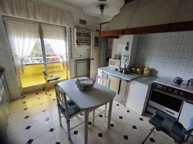 Casa en venta en Cuntis. EDIFICIO A LA VENTA EN CUNTIS. Casas.