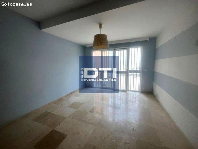 Casa en venta en c. camilo jose cela, 51, Castilleja De Guzman, Sevilla