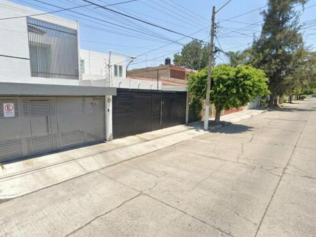 Casa en venta en C. Andrómeda, La Calma, Zapopan, Jalisco