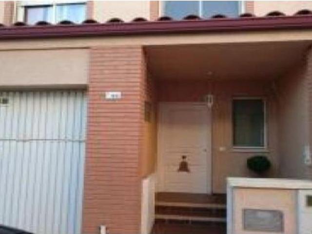 CASA EN VENTA EN C/ DIMECRES RIUDECANYES