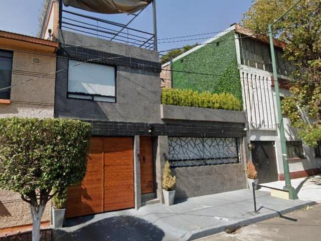 Casa en Venta en C. Frambuesa 264