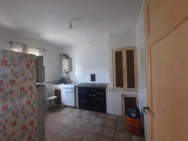 Casa en venta en Cacabelos. Casa para Reforma en el centro de Cacabelos. Casas.