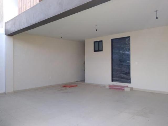 CASA EN VENTA EN CACALOMACÁN