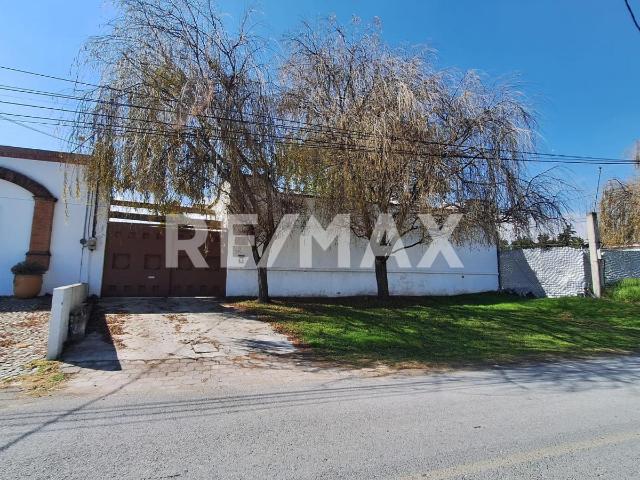CASA EN VENTA EN CACALOMACAN