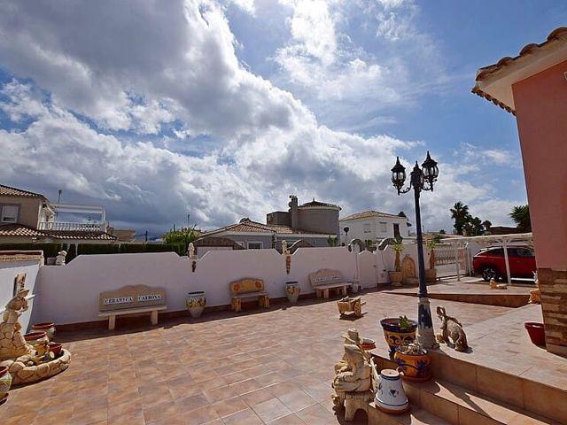 Casa en venta en Cabo Roig, Alicante Costa Blanca