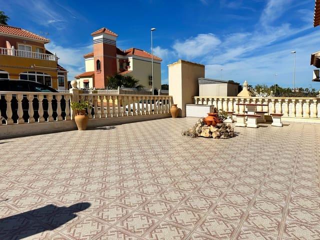 Casa en venta en Cabo Roig, Alicante Costa Blanca