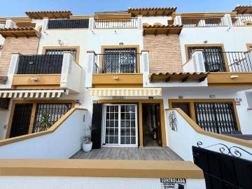 Casa en venta en Cabo Roig, Alicante Costa Blanca