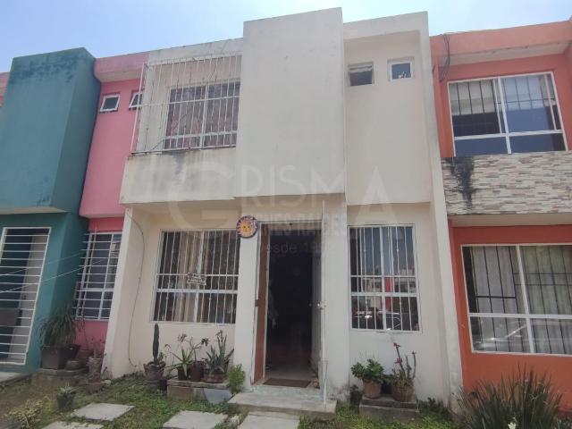 CASA EN VENTA EN CABO ROJO