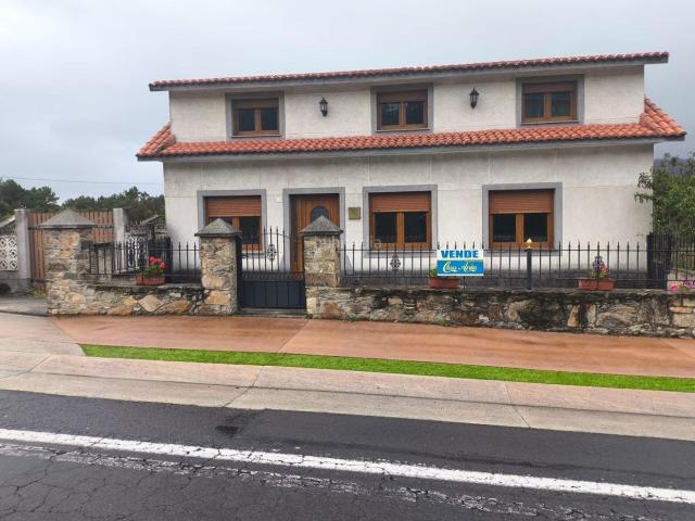 Casa en venta en Cabana de Bergantiños. Casa con terreno en Cabana de Bergantiños. Casas Cabana de.