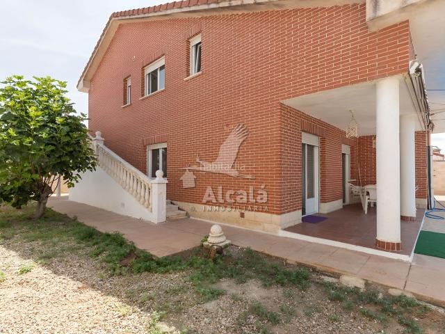 Casa en venta en Cabanillas del Campo. Espectacular chalet independiente con piscina y posibilidad de dos viviendas en parcela de 500 m en Cabanillas del Campo. Casas Cabanillas del.