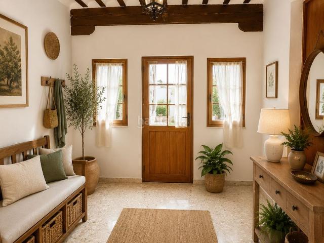 Casa en venta en Cabañas de Yepes. CASA DE PUEBLO 180 m2 PATIO. Casas Cabañas de.