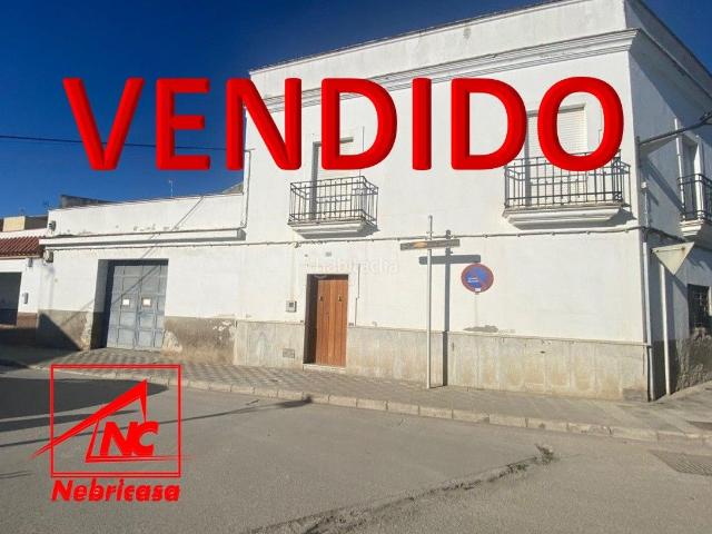 Casa en venta en Cabezas de San Juan Las. Casa con cochera en DELGADO BRACKENBURYOs ofrecemos esta magnifica vivienda en una de las mejores zonas de Las Cabezas. Muy próxim. Casas Cabezas de San.
