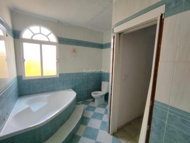 Casa en venta en Cabezas de San Juan Las. Casa ocupada sin posesión en Cabezas de San Juan. Casas Cabezas de San Juan.