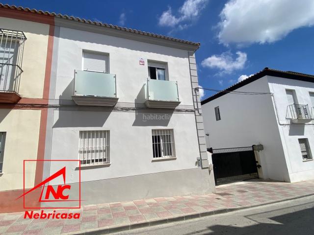 Casa en venta en Cabezas de San Juan Las. Descubre esta magnífica vivienda unifamiliar de 124 m construidos, diseñada para ofrecer comodidad, luminosidad y privacidad en u. Casas Cabezas de San.