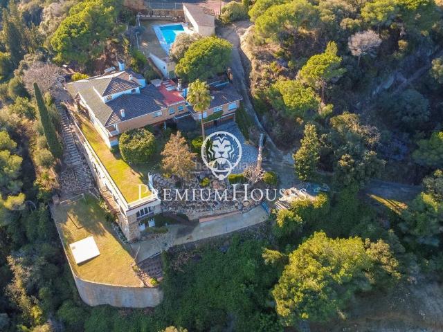 Casa en venta en Cabrera de Mar. Majestuosa propiedad única en venta en Cabrera de Mar. Casas Cabrera de.