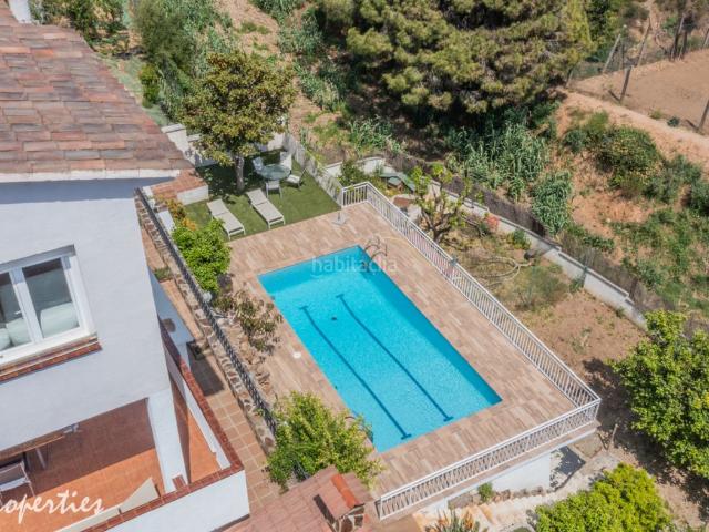 Casa en venta en Cabrils. EXCLUSIVA VIVIENDA CON LICENCIA TURÍSTICA Y VISTAS AL MAR. Casas.