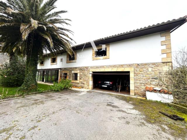 Casa en venta en Cabuérniga. Casa de pueblo en Sopeña. Casas.