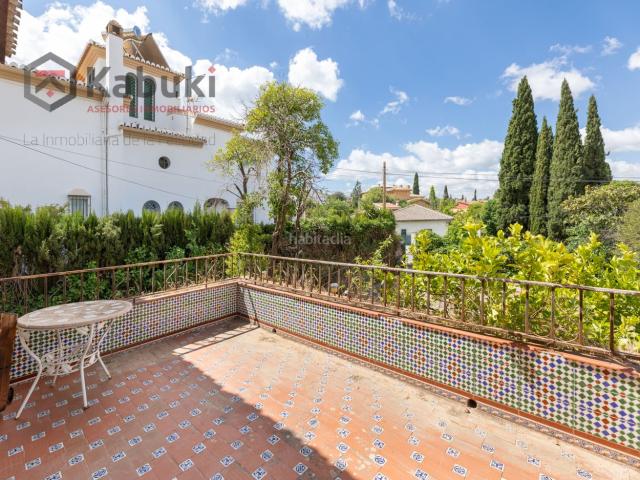 Casa en venta en Cájar. Descubre esta oportunidad única en Cájar! Es una casa independiente de 185 m2 construidos, con un encanto especial, perfecta para. Casas.