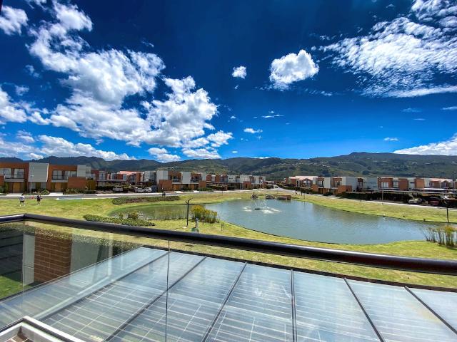 Casa En Venta En Cajica En Calahorra V406185