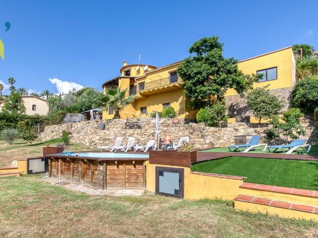 Casa en venta en Calonge, Cabanyes Mas Ambrós Mas Pallí. Dos casas, una vida en Calonge. Casas.