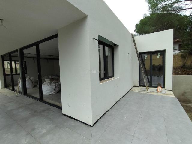 Casa en venta en Calonge, Cabanyes Mas Ambrós Mas Pallí. Magnífica Casa de Obra nueva rodeada de Pinos, con psicina y gran garaje. Oportunidad. Casas.