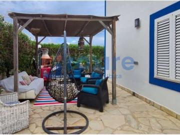 Casa en venta en Cala d'en Bou, Ibiza