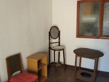 Casa en venta en Calaceite. CASA DE 250 M2 EN EL CENTRO URBANO DE CALACEITE. IDEAL PARA DESTINAR A NEGOCIO RELACIONADO CON EL TURISMO RURAL. Casas.